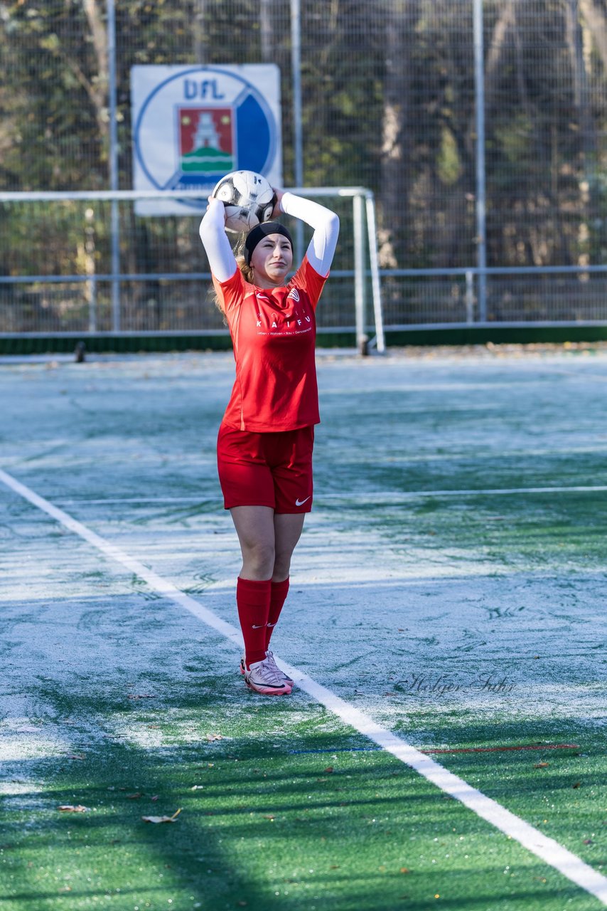 Bild 235 - wBJ VfL Pinneberg2 - Eimsbuttler TV 3 : Ergebnis: 5:0